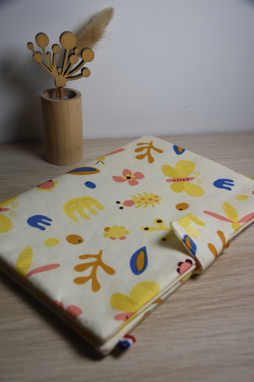 Protège carnet de santé - papillon jaune